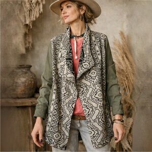 Natural Reflections Olive Green & Black Drop-Neck Sweater Cardigan – Size Large